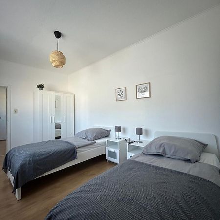 Gemuetliche Ferienwohnung - Voll Ausgestattet, Zentral Aber Ruhig ! Вупертал Екстериор снимка